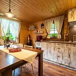 Sovia Wellness S Jacuzzi Kadou A Saunou, Cingov Lodge Smižany