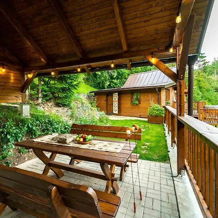 Деревянный коттедж Sovia Wellness S Jacuzzi Kadou A Saunou, Cingov *