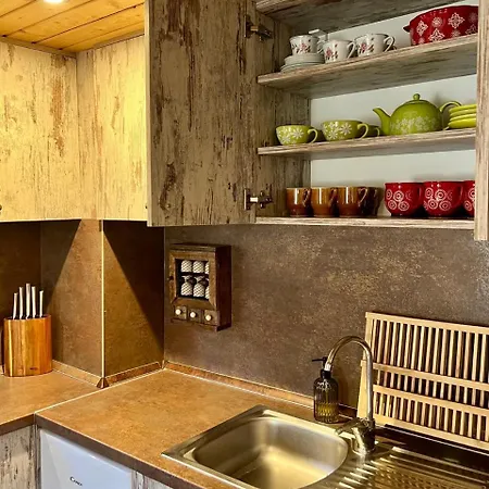 Sovia Wellness Chata, Sauna & Jacuzzi, Slovensky Raj 山林小屋 *