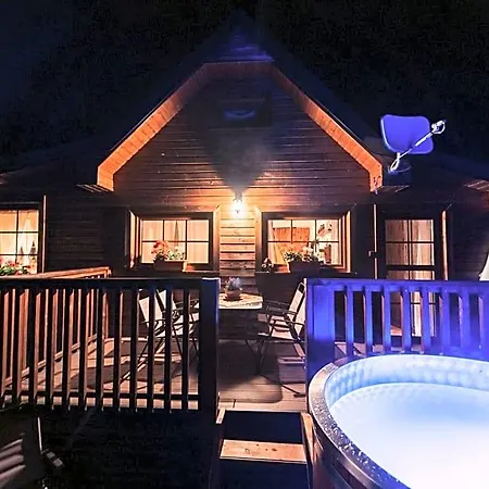 Sovia Wellness Chata, Sauna & Jacuzzi, Slovensky Raj Деревянный коттедж